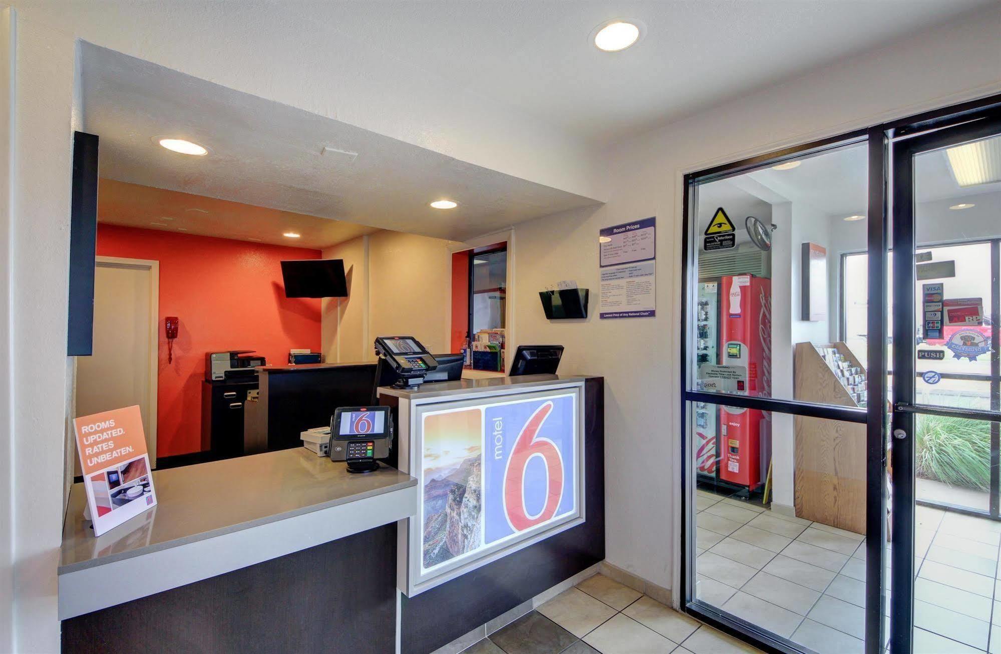 Motel 6 - Oklahoma City Airport Extérieur photo