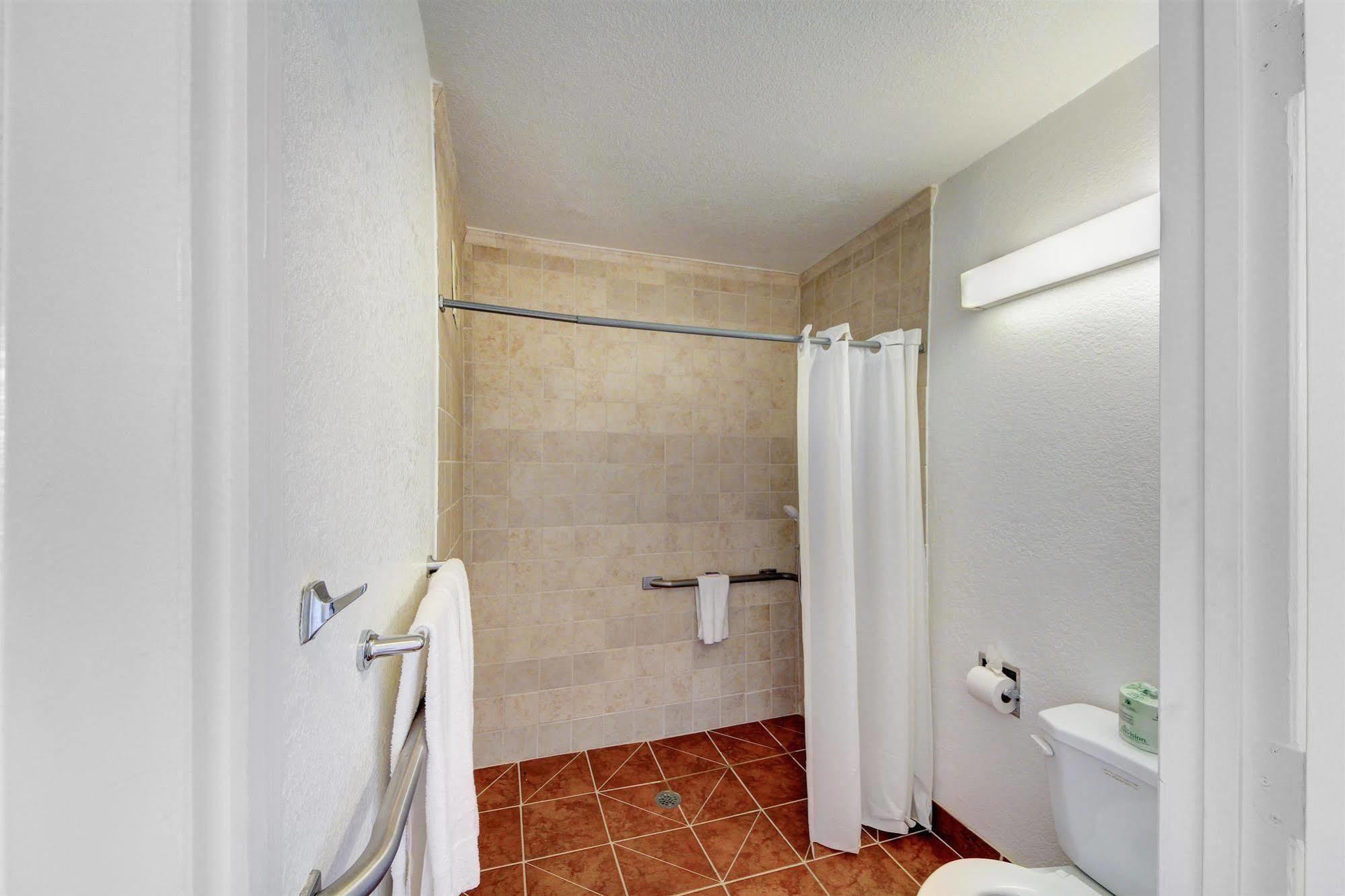 Motel 6 - Oklahoma City Airport Extérieur photo