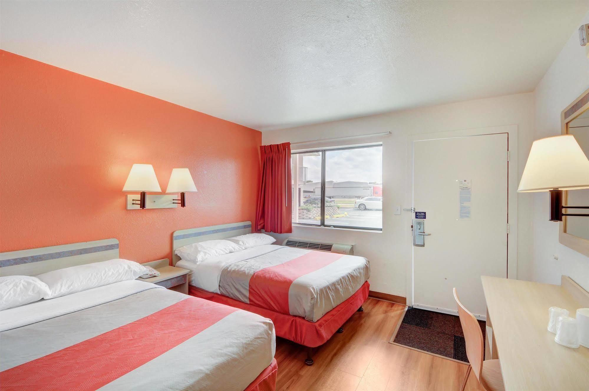 Motel 6 - Oklahoma City Airport Extérieur photo
